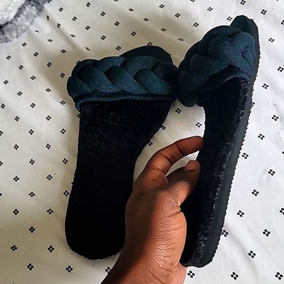 NWOT size 9 handmade Green plaited sandals - Picture 3 of 6